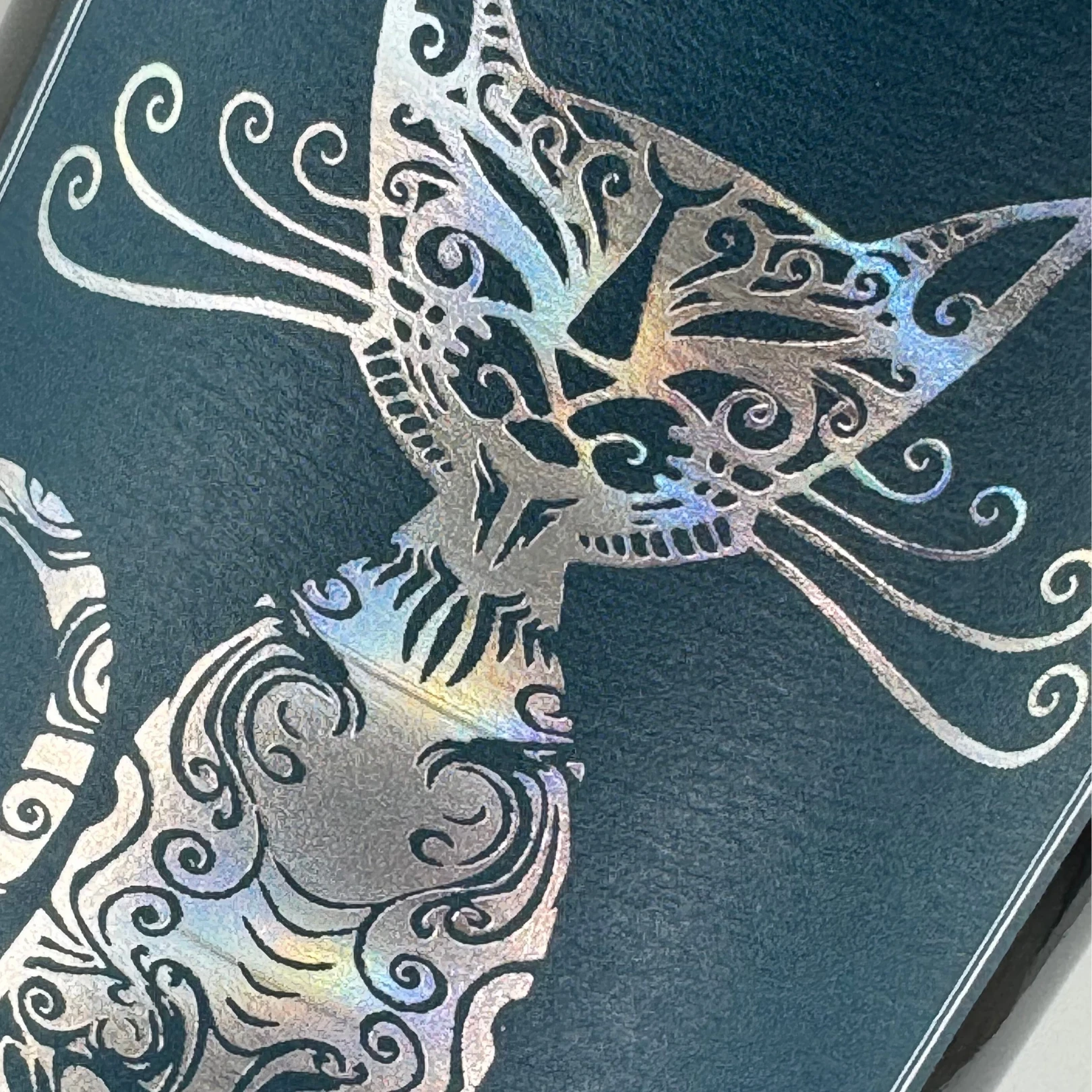 Wine label featuring a holographic print finish